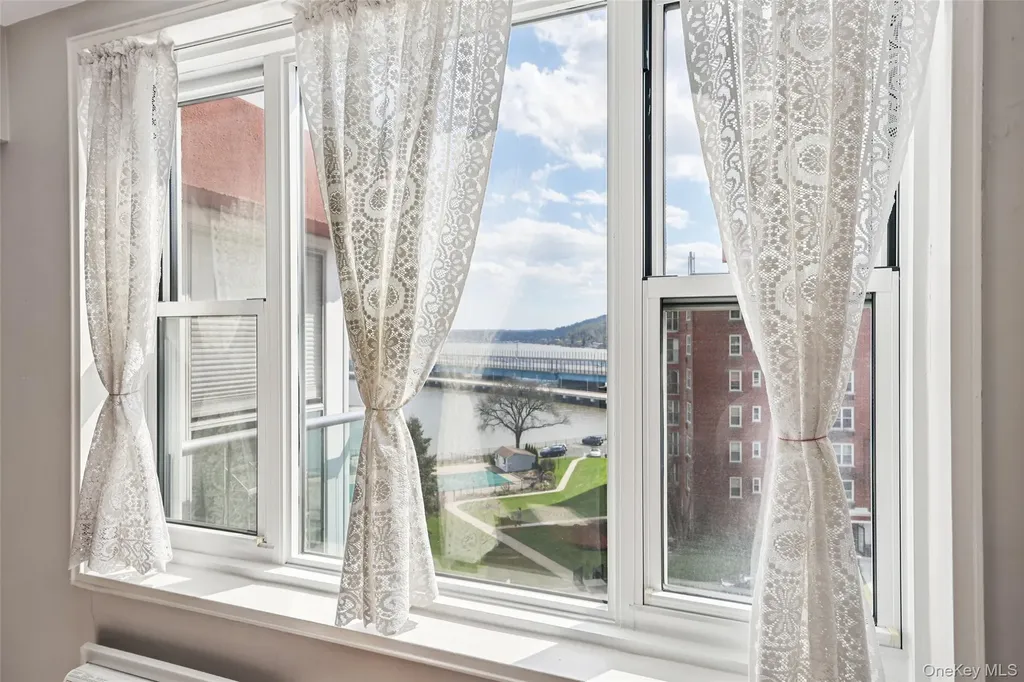 2 Salisbury Point Nyack NY 10960
