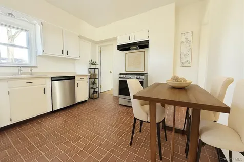 505 Prospect Avenue Mamaroneck NY 10543