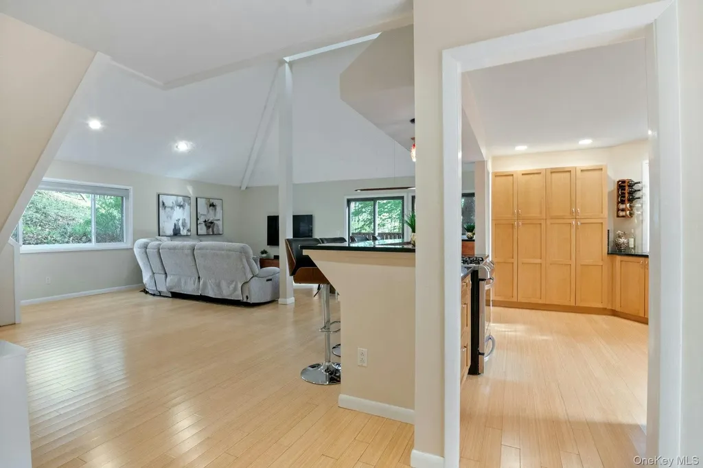 32 Boulder Lane Goldens Bridge NY 10526