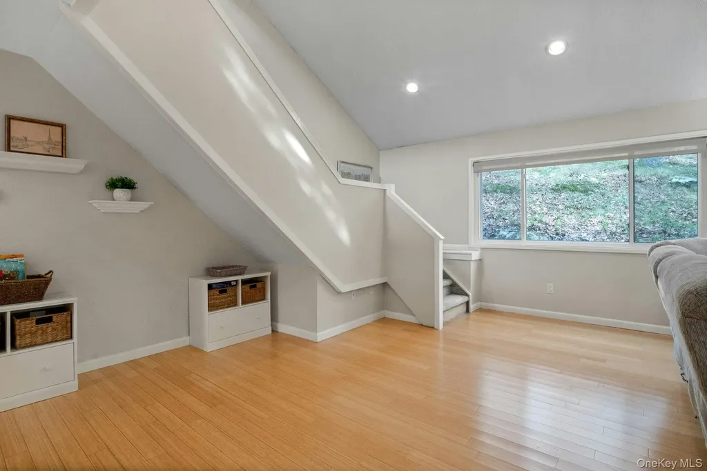 32 Boulder Lane Goldens Bridge NY 10526