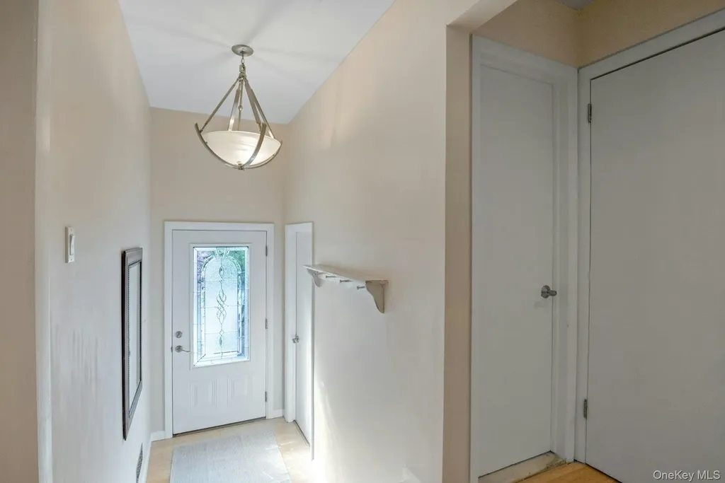 32 Boulder Lane Goldens Bridge NY 10526