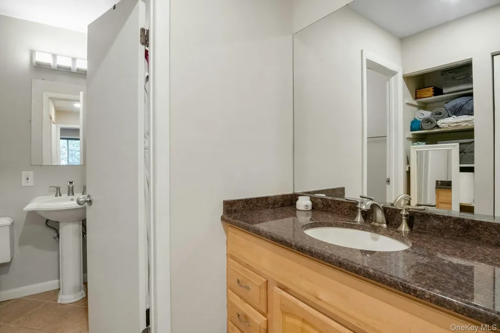 32 Boulder Lane Goldens Bridge NY 10526