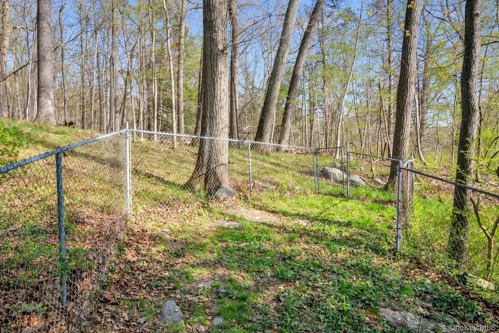 32 Boulder Lane Goldens Bridge NY 10526