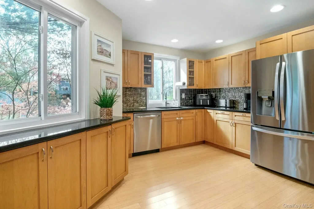 32 Boulder Lane Goldens Bridge NY 10526