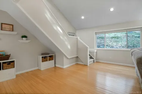 32 Boulder Lane Goldens Bridge NY 10526