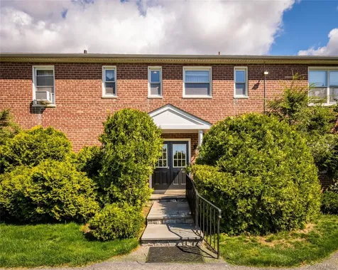 223 Schrade Road Briarcliff Manor NY 10510