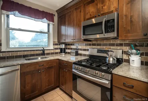 223 Schrade Road Briarcliff Manor NY 10510