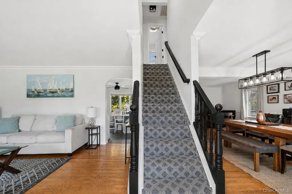 114 Doncaster Road Malverne NY 11565