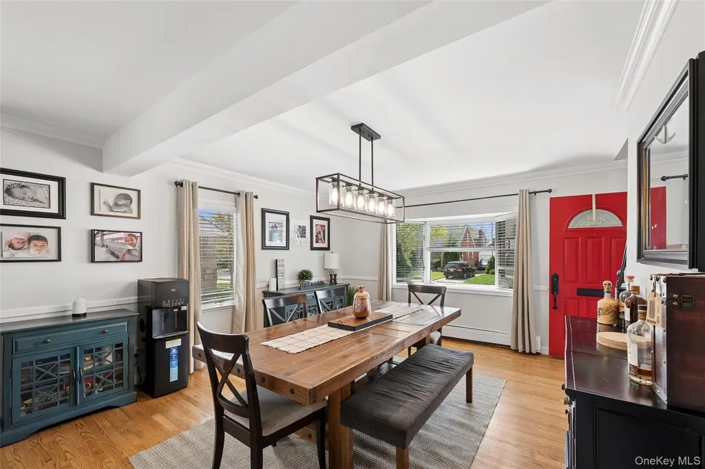114 Doncaster Road Malverne NY 11565