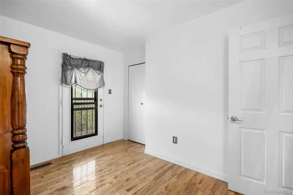 882 Union Avenue Bronx NY 10459