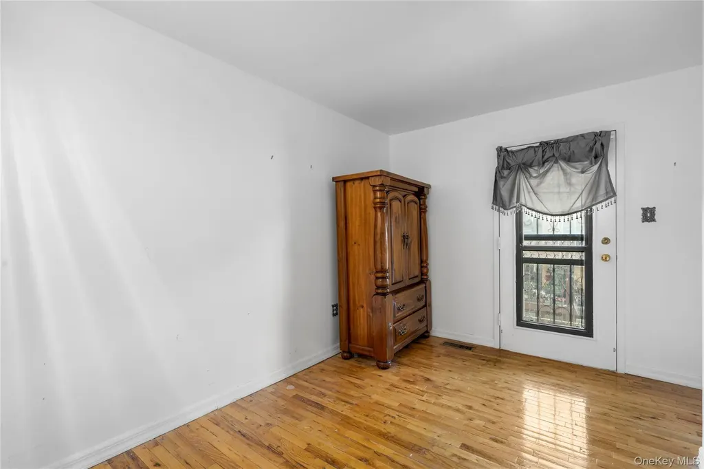 882 Union Avenue Bronx NY 10459