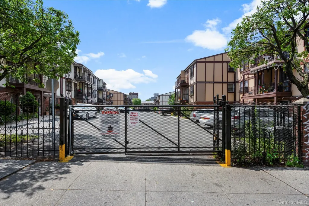 882 Union Avenue Bronx NY 10459