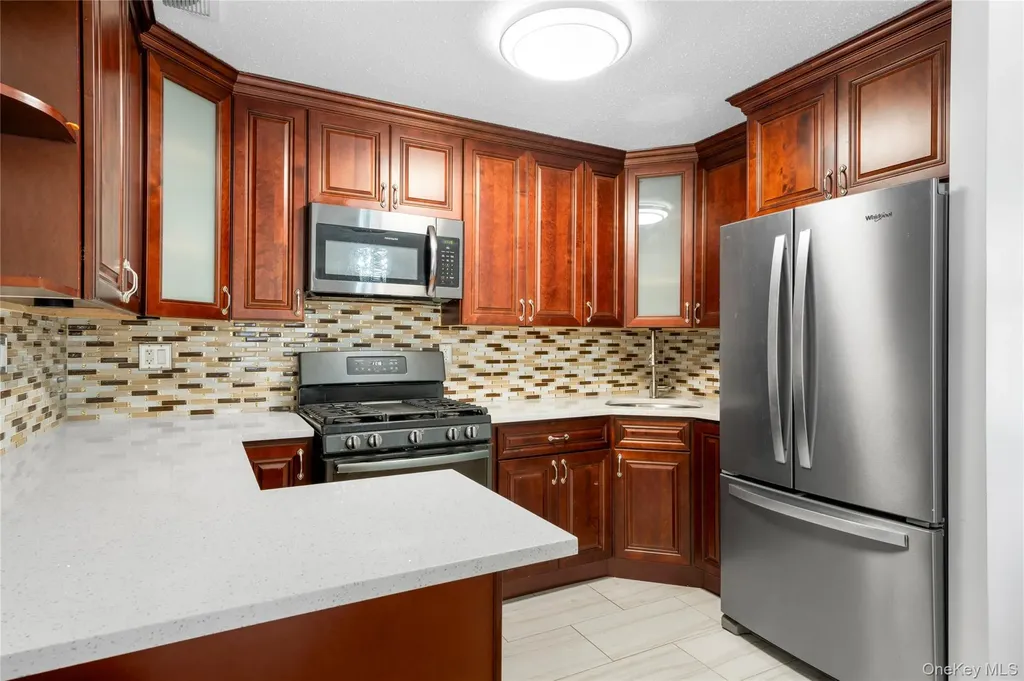 882 Union Avenue Bronx NY 10459