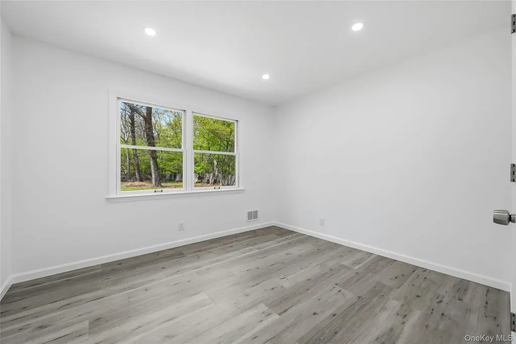 62 Margaret Drive Coram NY 11727