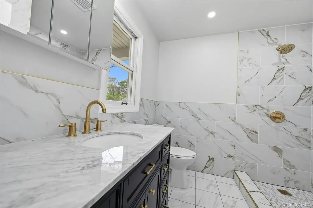 62 Margaret Drive Coram NY 11727