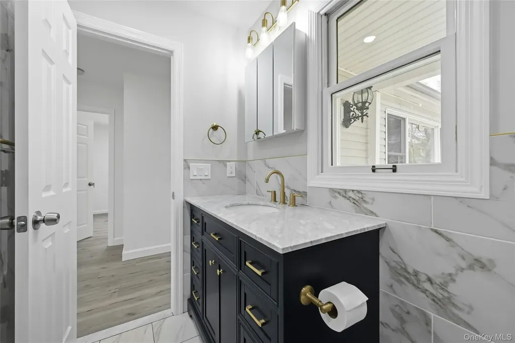 62 Margaret Drive Coram NY 11727