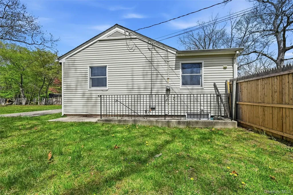 62 Margaret Drive Coram NY 11727