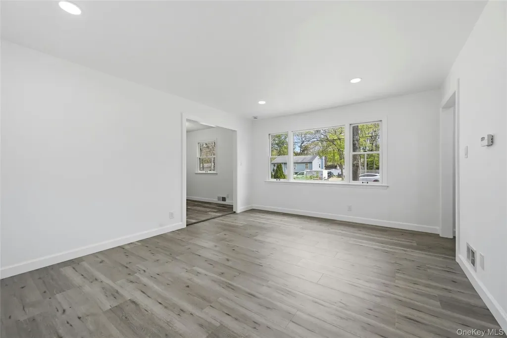 62 Margaret Drive Coram NY 11727