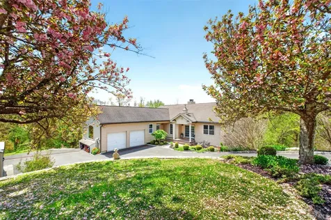 24 Powderhorn Road Patterson NY 12563