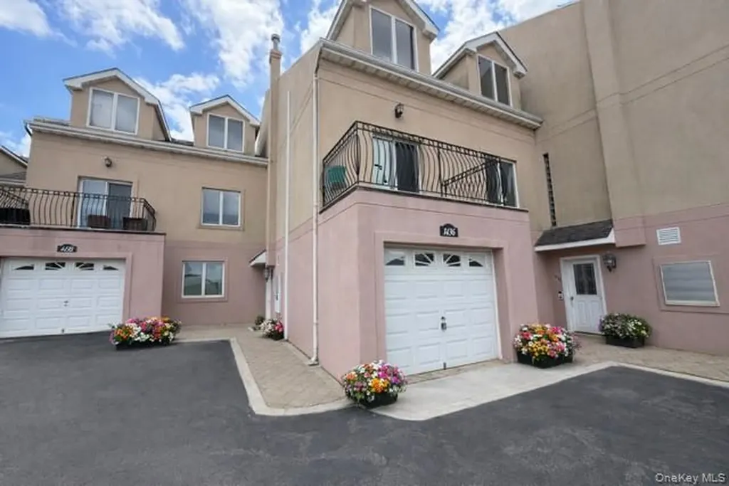 1436 Outlook Avenue Bronx NY 10465