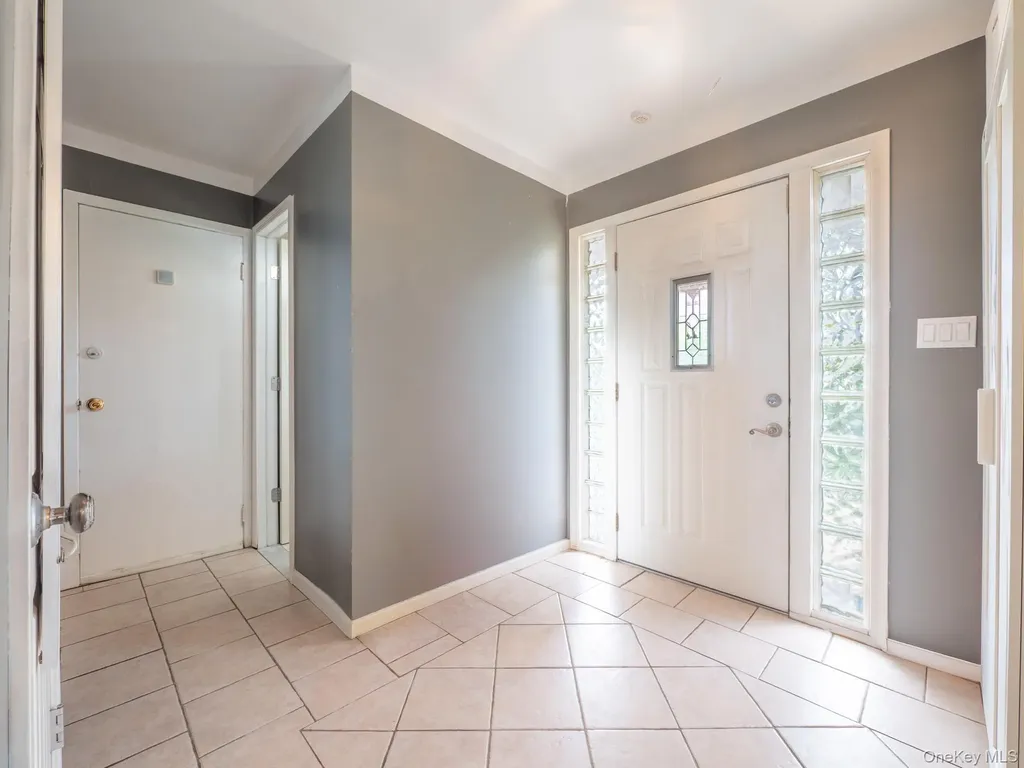 19 Milford Drive Central Islip NY 11722