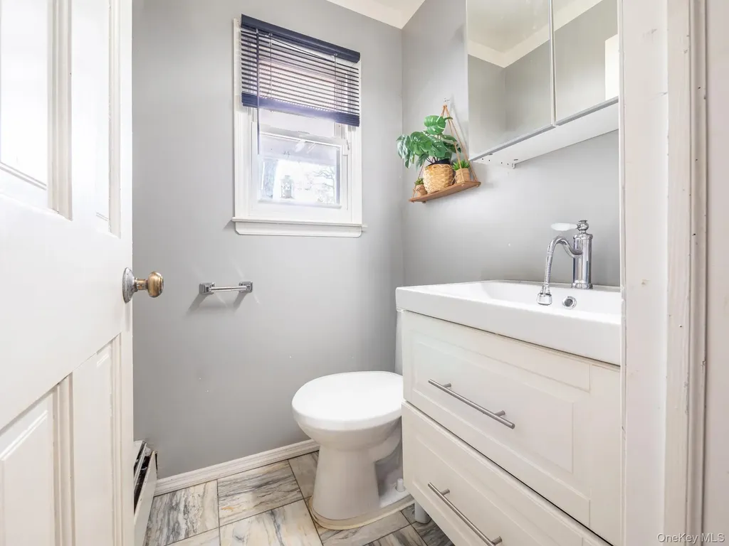 19 Milford Drive Central Islip NY 11722