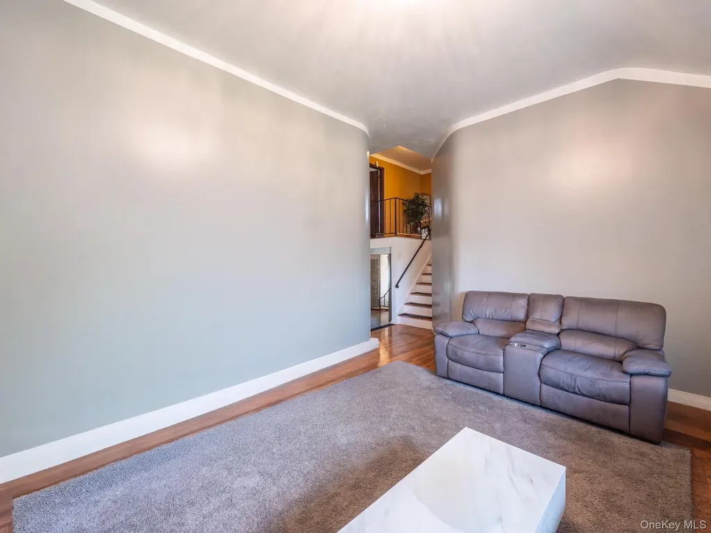 19 Milford Drive Central Islip NY 11722