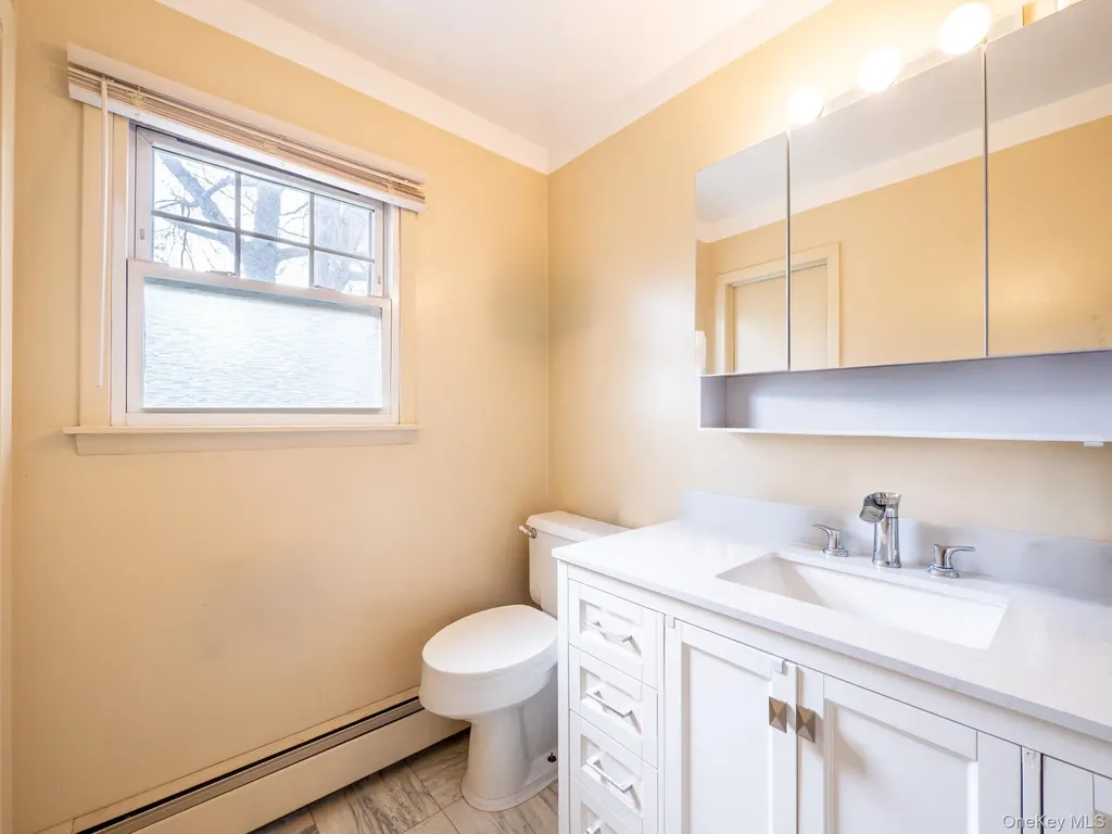 19 Milford Drive Central Islip NY 11722
