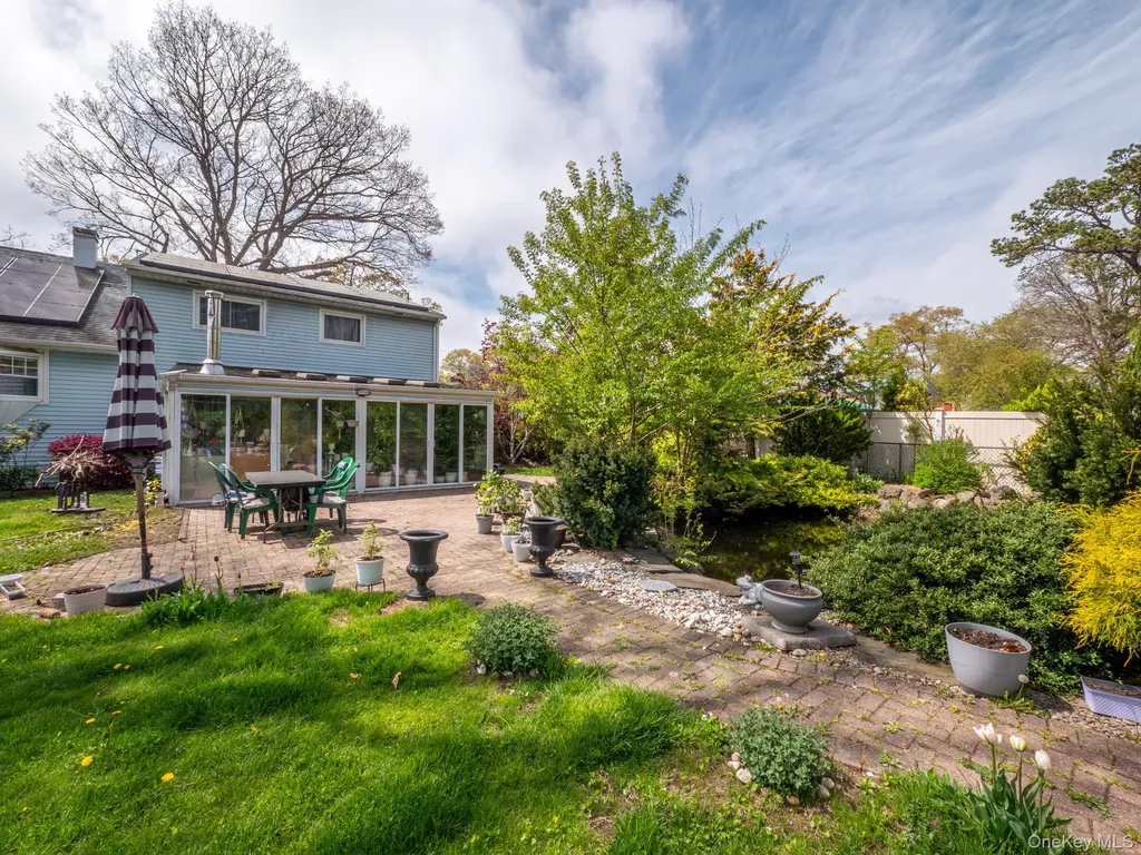 19 Milford Drive Central Islip NY 11722