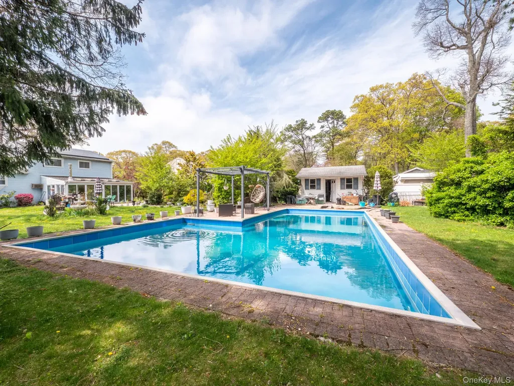 19 Milford Drive Central Islip NY 11722