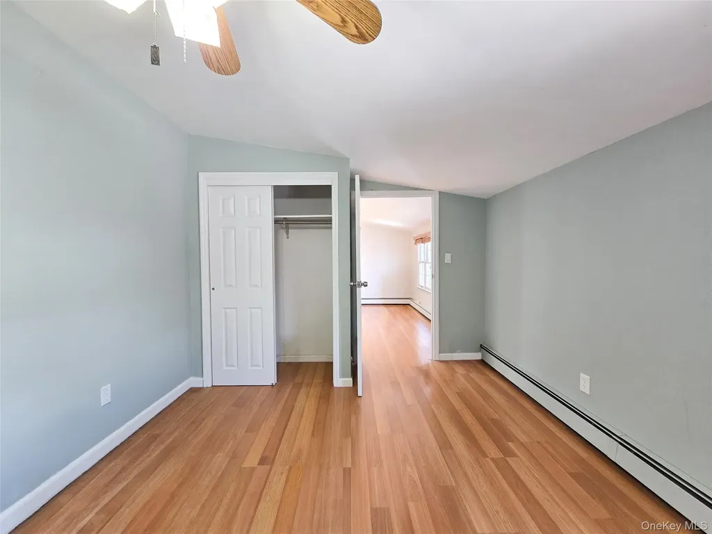 29 Tenafly Drive New Hyde Park NY 11040