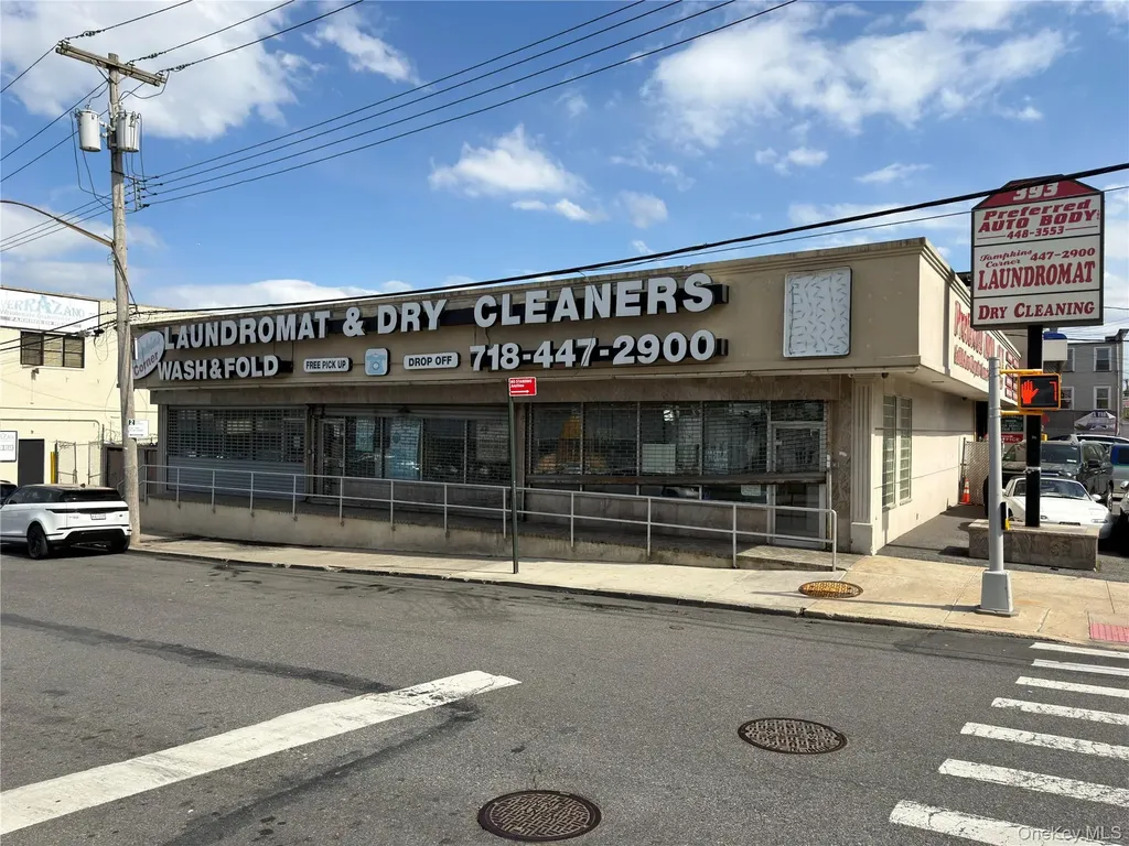 393 Tompkins Avenue Staten Island NY 10305