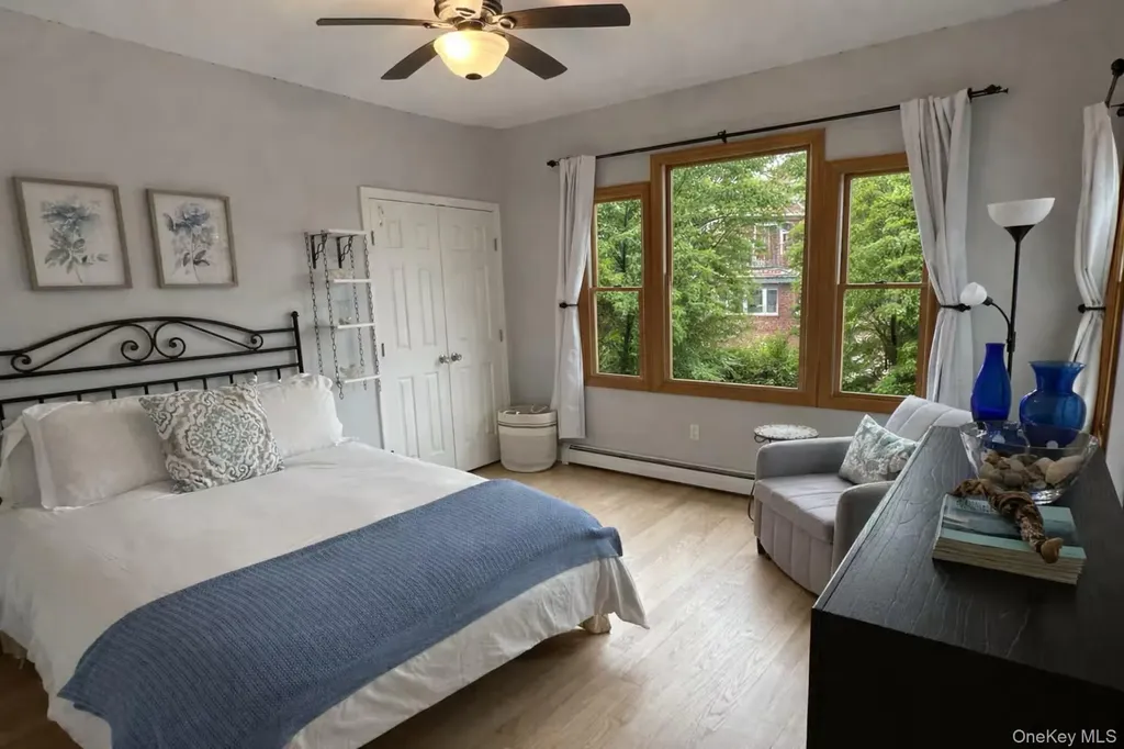 322 E Beech Long Beach NY 11561