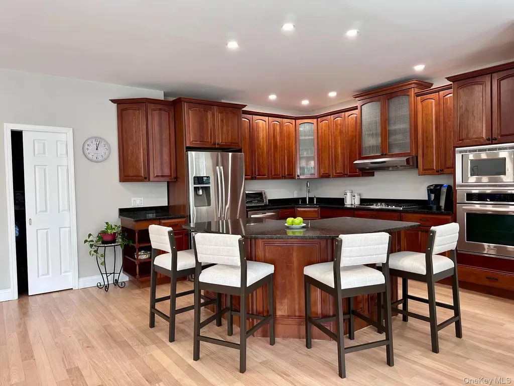 322 E Beech Long Beach NY 11561
