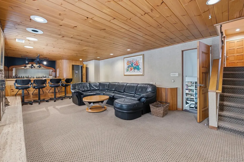 7 Carlton Lane Rye Brook NY 10573