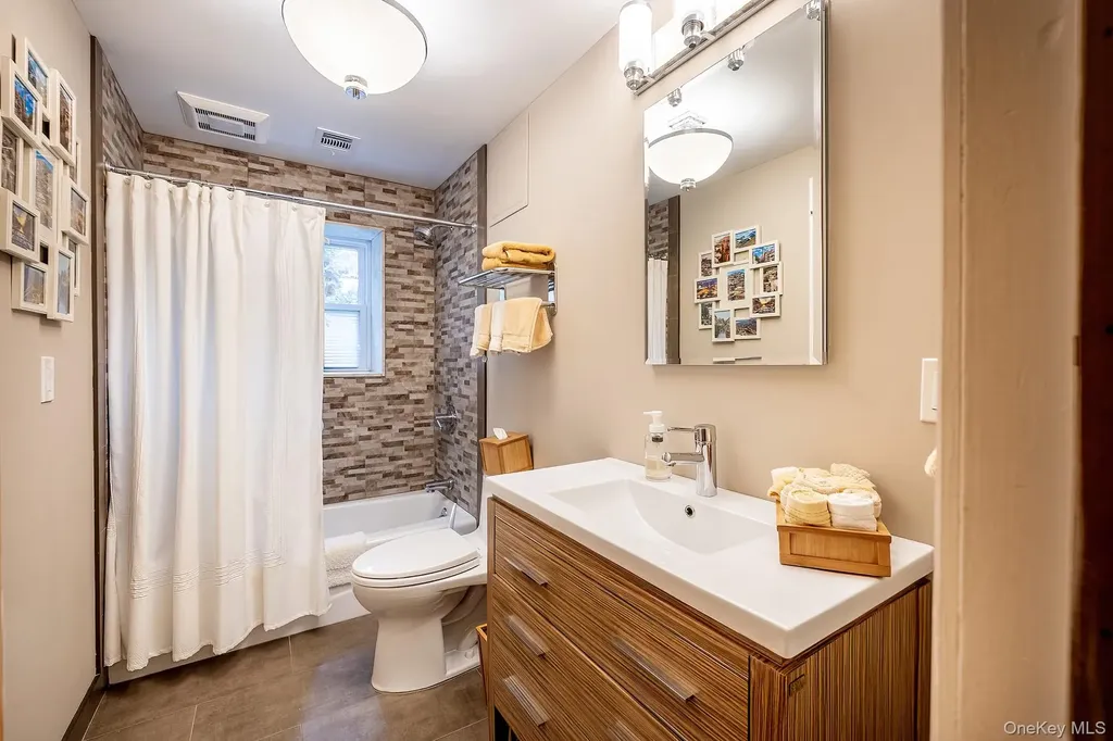 7 Carlton Lane Rye Brook NY 10573
