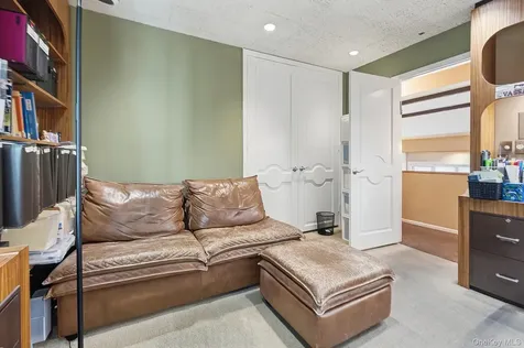 7 Carlton Lane Rye Brook NY 10573