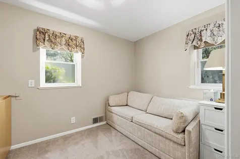 7 Carlton Lane Rye Brook NY 10573