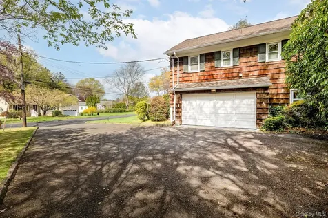 7 Carlton Lane Rye Brook NY 10573