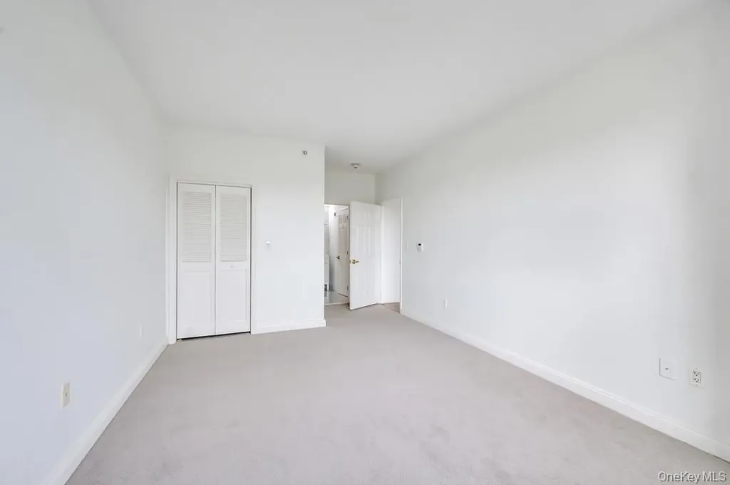 300 E Overlook Port Washington NY 11050