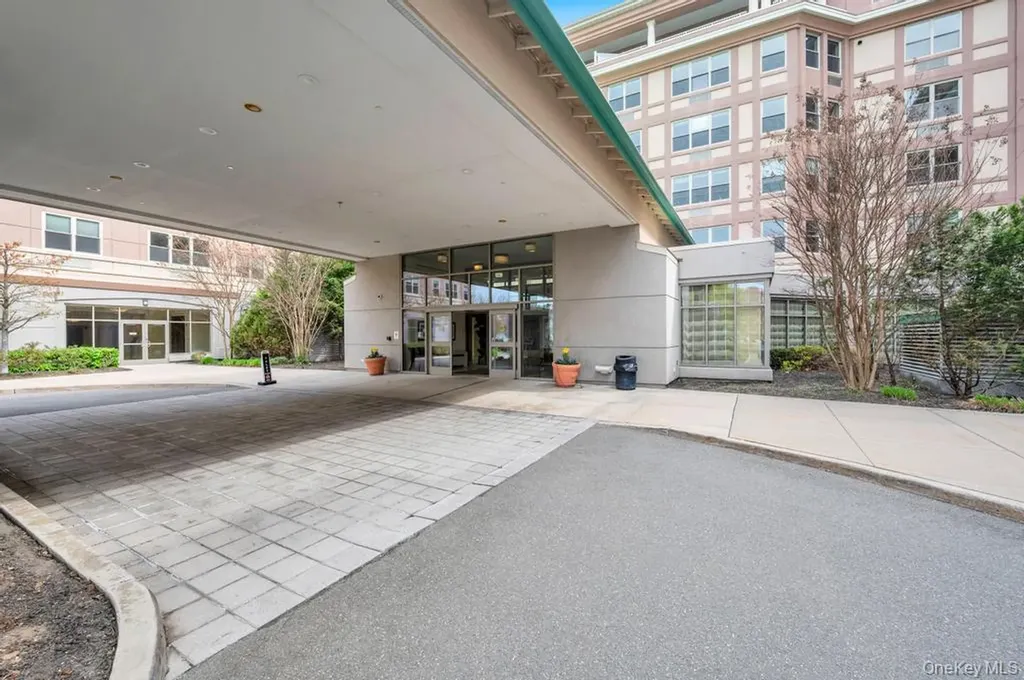 300 E Overlook Port Washington NY 11050
