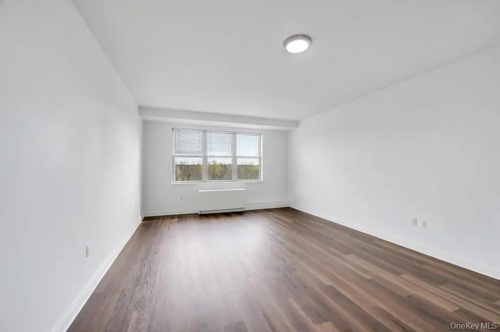 300 E Overlook Port Washington NY 11050