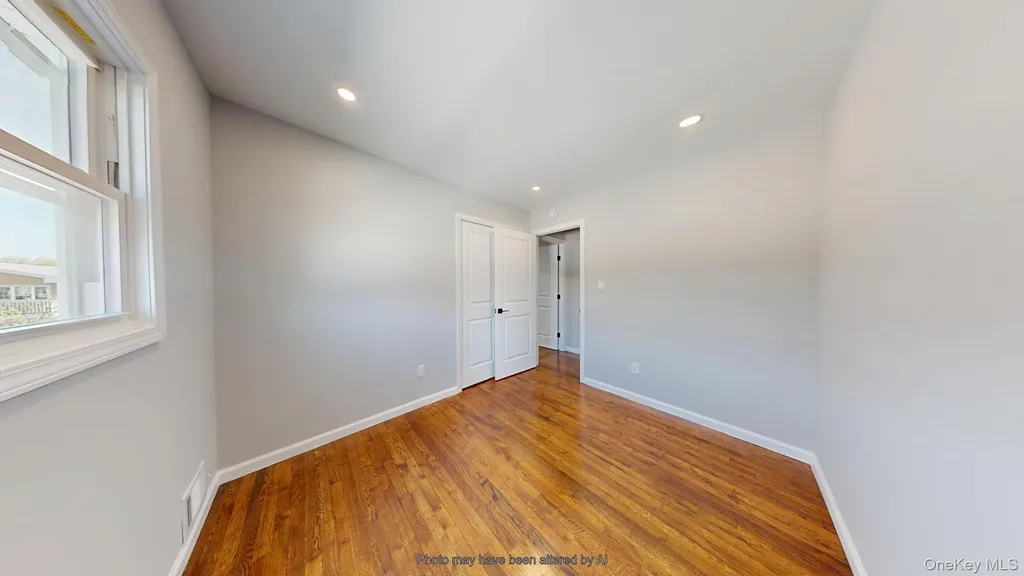 8 Thayer Place Staten Island NY 10306
