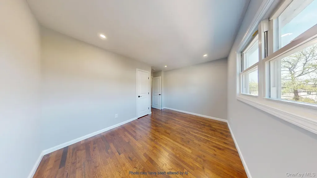 8 Thayer Place Staten Island NY 10306