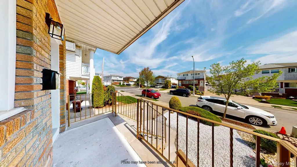 8 Thayer Place Staten Island NY 10306