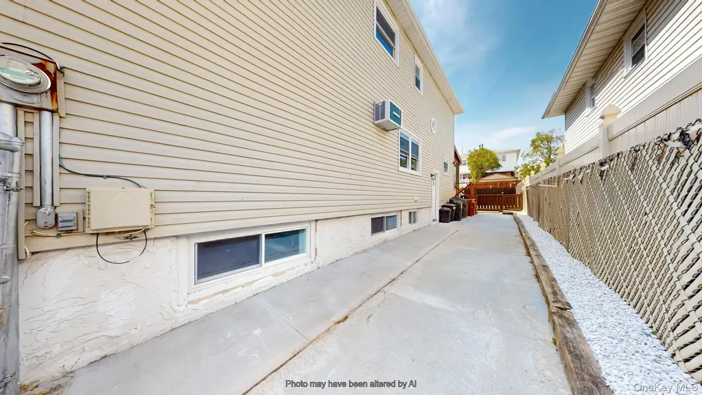8 Thayer Place Staten Island NY 10306