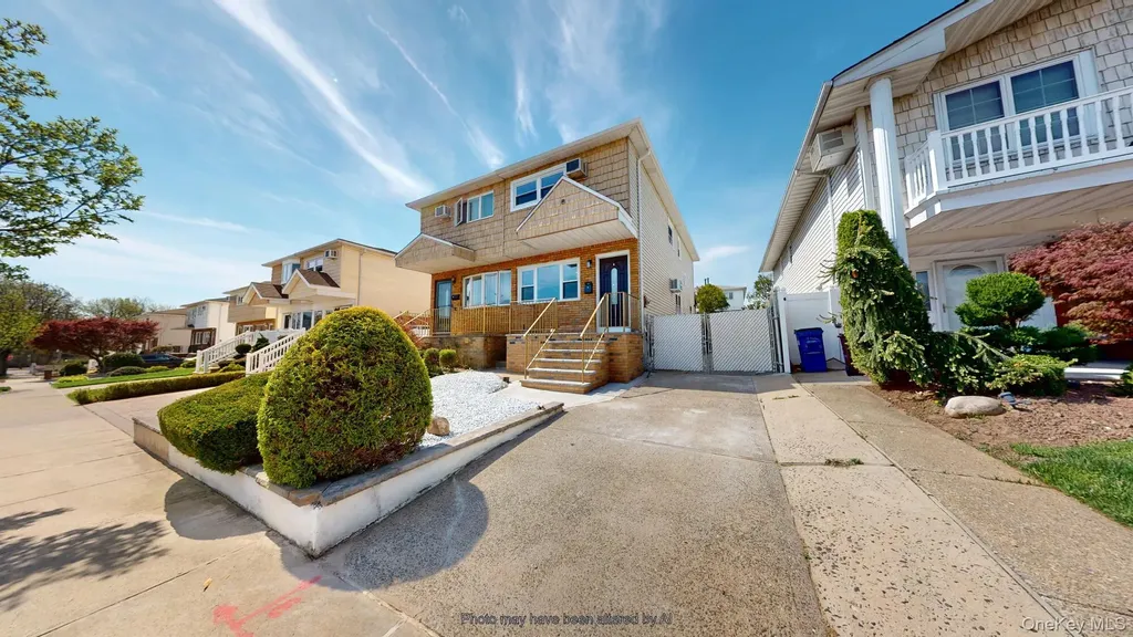 8 Thayer Place Staten Island NY 10306