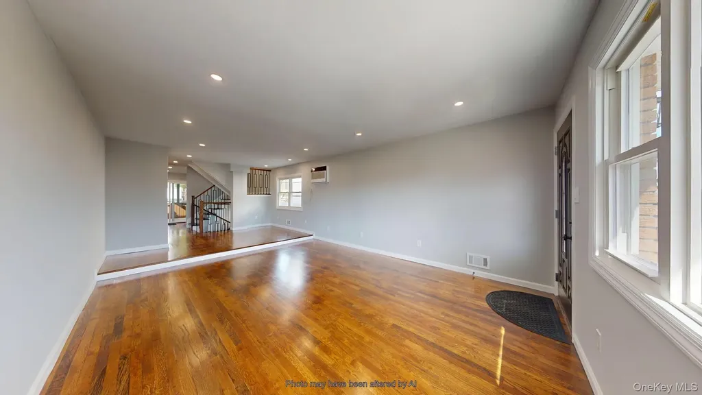 8 Thayer Place Staten Island NY 10306