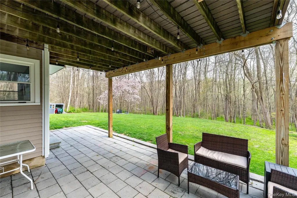 259 Crane Road Carmel NY 10512