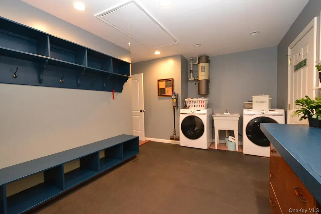 30 Myrtle Lane Patchogue NY 11772